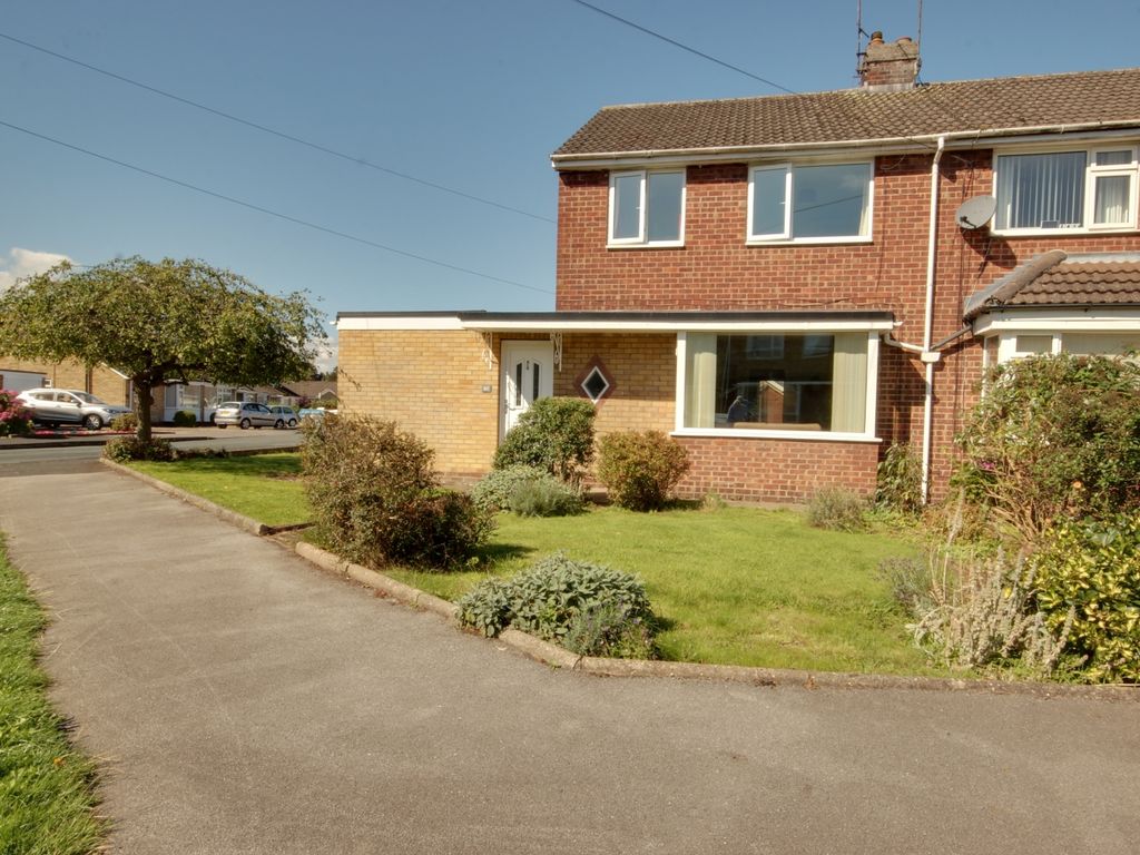 4 bed semidetached house for sale in Molescroft Park, Beverley HU17, £