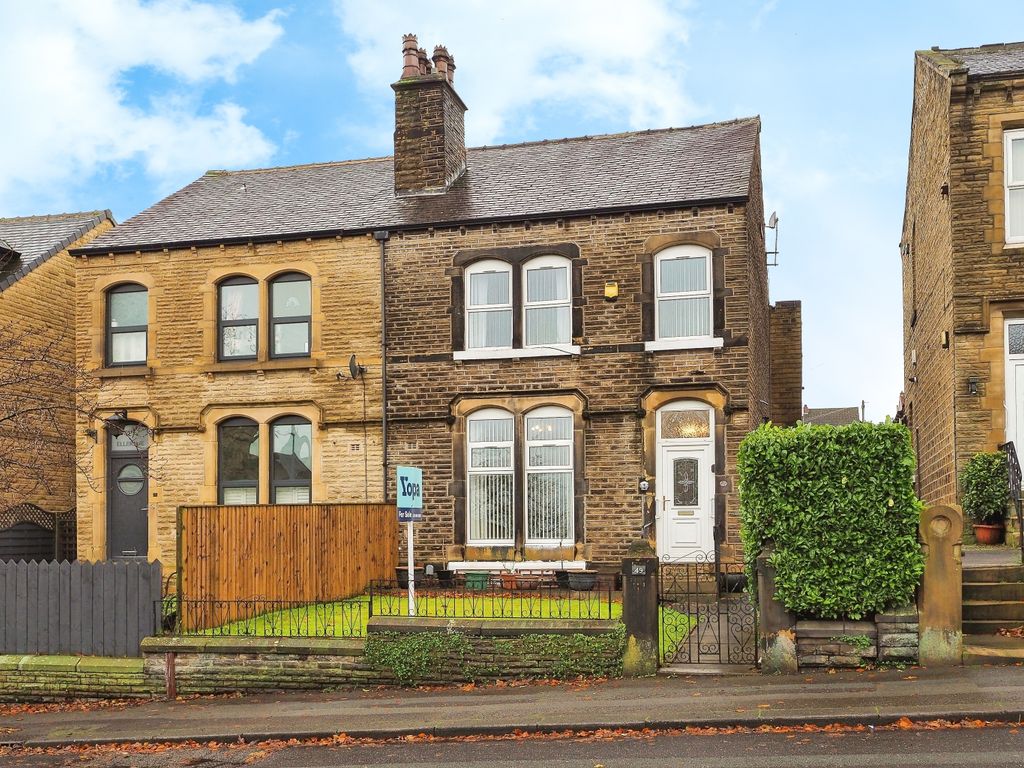 4 bed semidetached house for sale in Wheathouse Road, Birkby