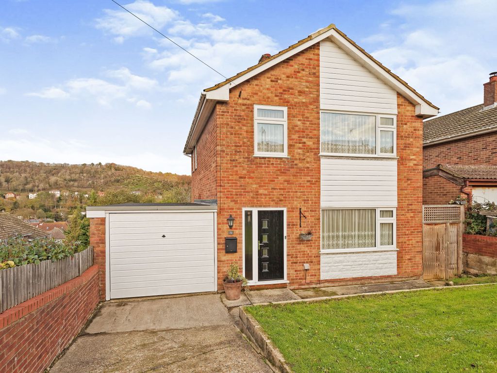 3 bed detached house for sale in Lyndhurst Road, River, Dover, Kent