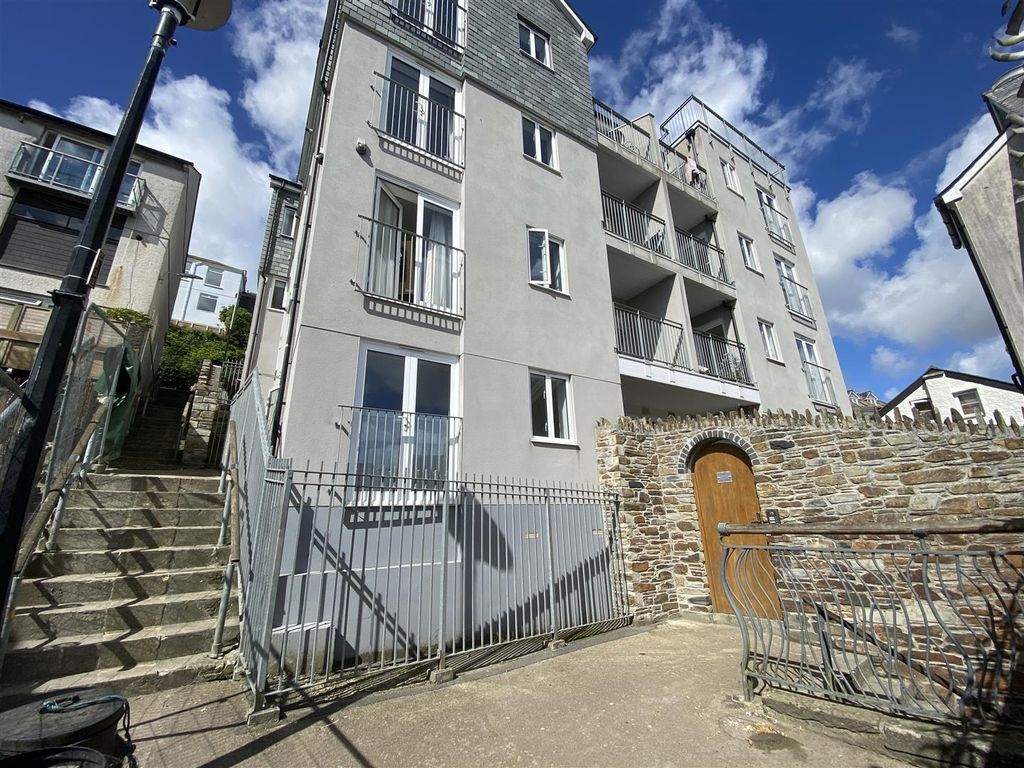 2 bed flat to rent in Smithick Hill, Falmouth TR11 Zoopla