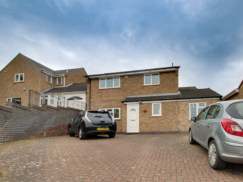 4 bed detached house to rent in Hatherleigh Road, Leicester LE5 Zoopla
