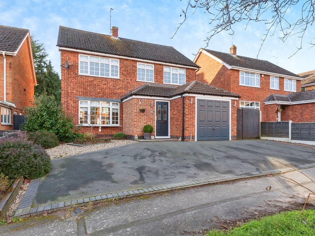 5 bed detached house for sale in Roy Close, Narborough, Leicester LE19