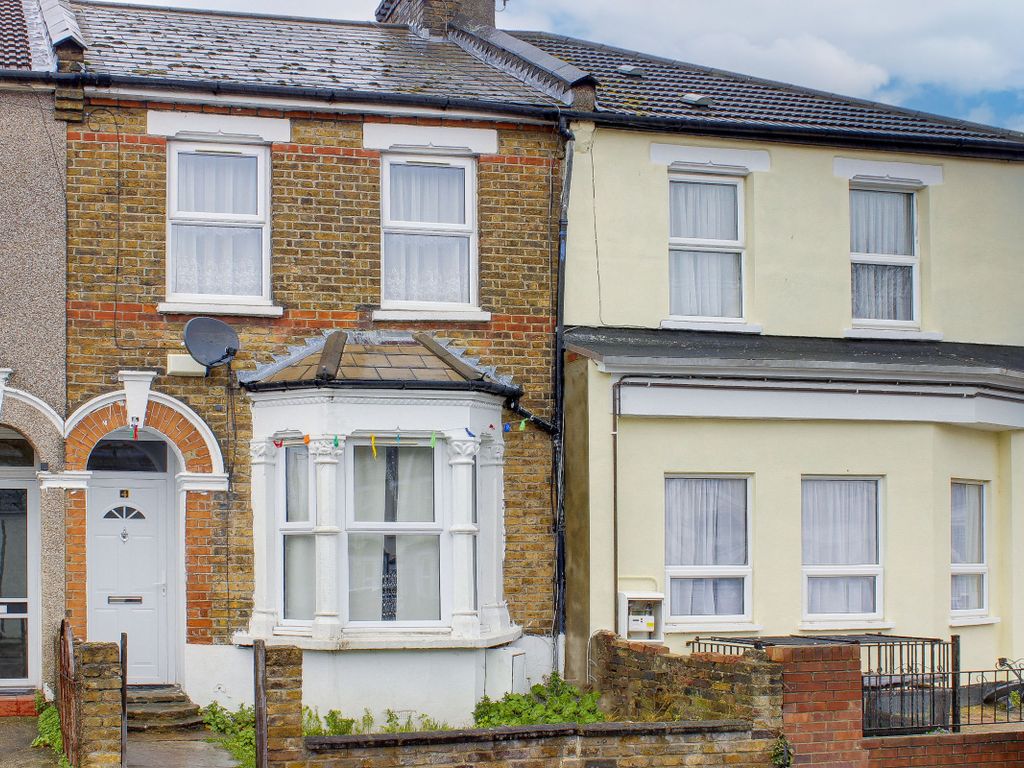 3 bed terraced house for sale in Hendon Road, London N9 Zoopla