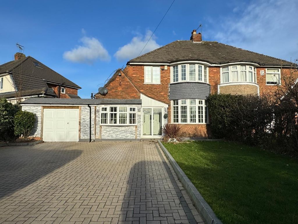 3 bed semidetached house for sale in Elmfield Road, Castle Bromwich