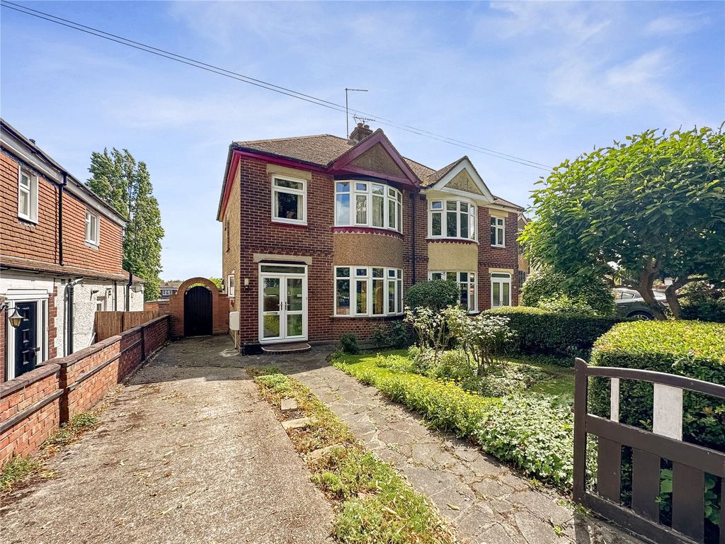 3 bed semidetached house for sale in Locarno Avenue, Gillingham, Kent