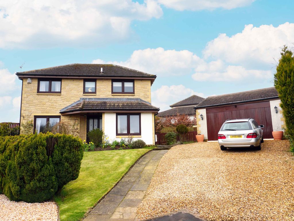 5 bed detached house for sale in Swift Place, Gardenhall, East Kilbride