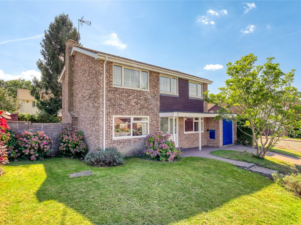 4 bed detached house for sale in Gainsborough Drive, Ascot, Berkshire