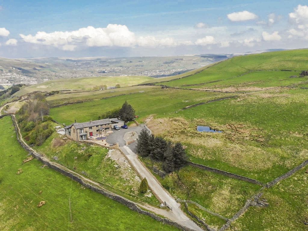 4 bed detached house for sale in Gincroft Lane, Edenfield, Ramsbottom