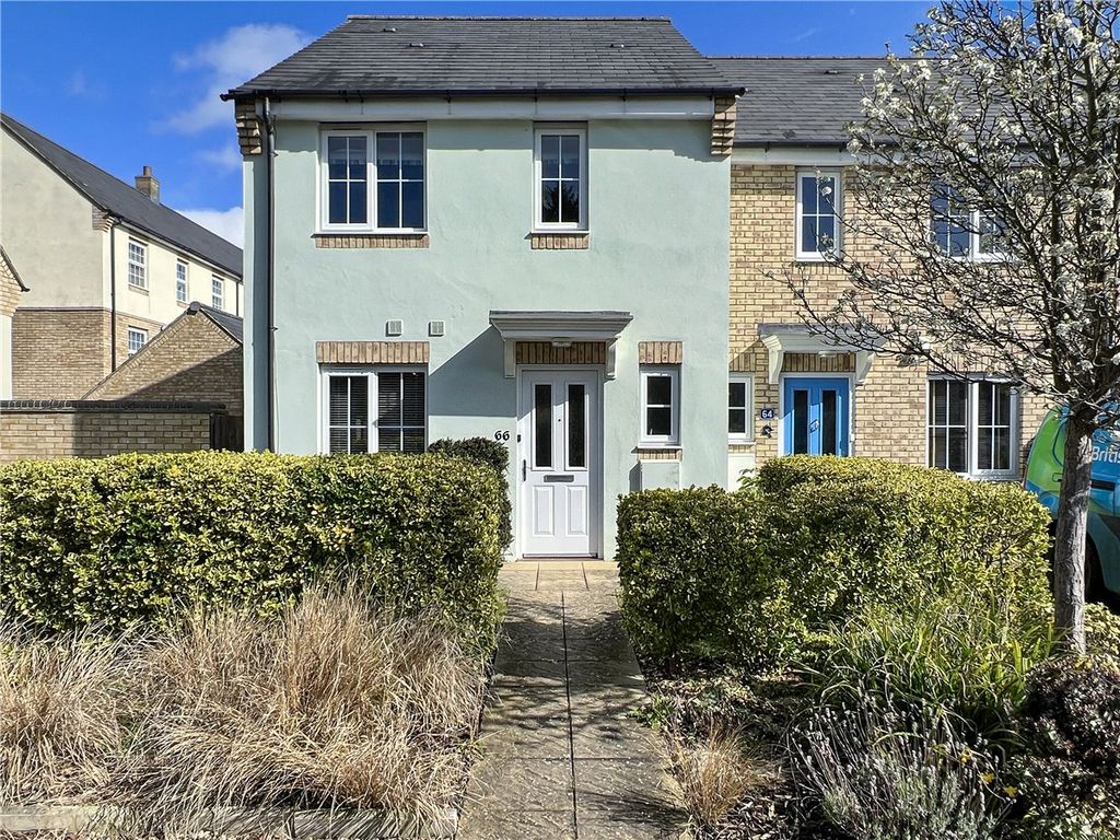 2 bed end terrace house for sale in Wellbrook Way, Girton, Cambridge