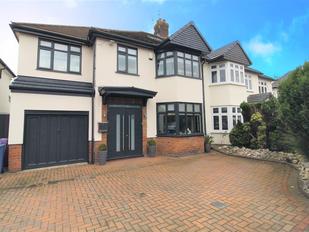5 bed semidetached house for sale in Lynton Green, Woolton, Liverpool