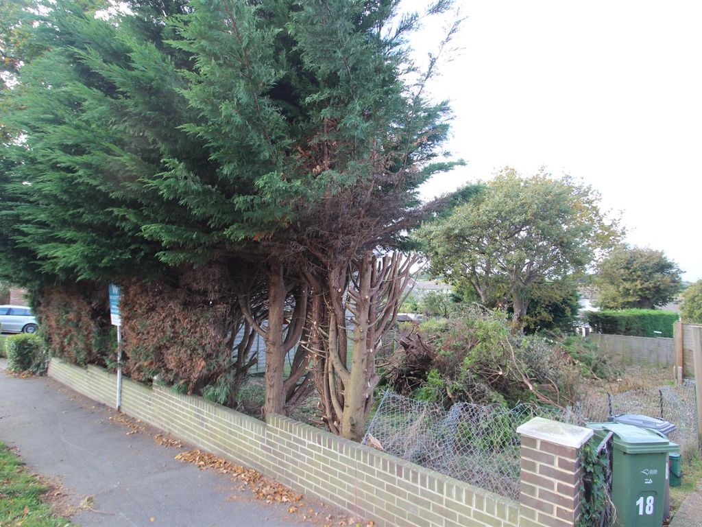 Land for sale in Winston Avenue, Ryde PO33, £110,000 Zoopla