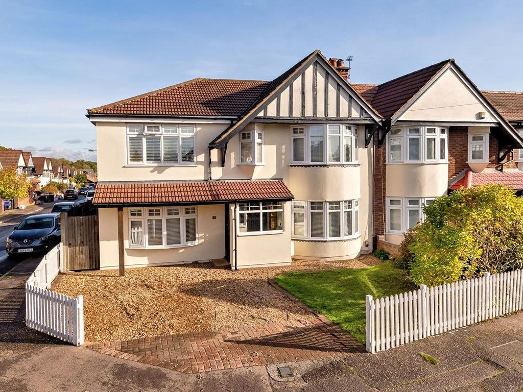 4 bed semidetached house for sale in Vicarage Road, Coopersale, Epping CM16 Zoopla