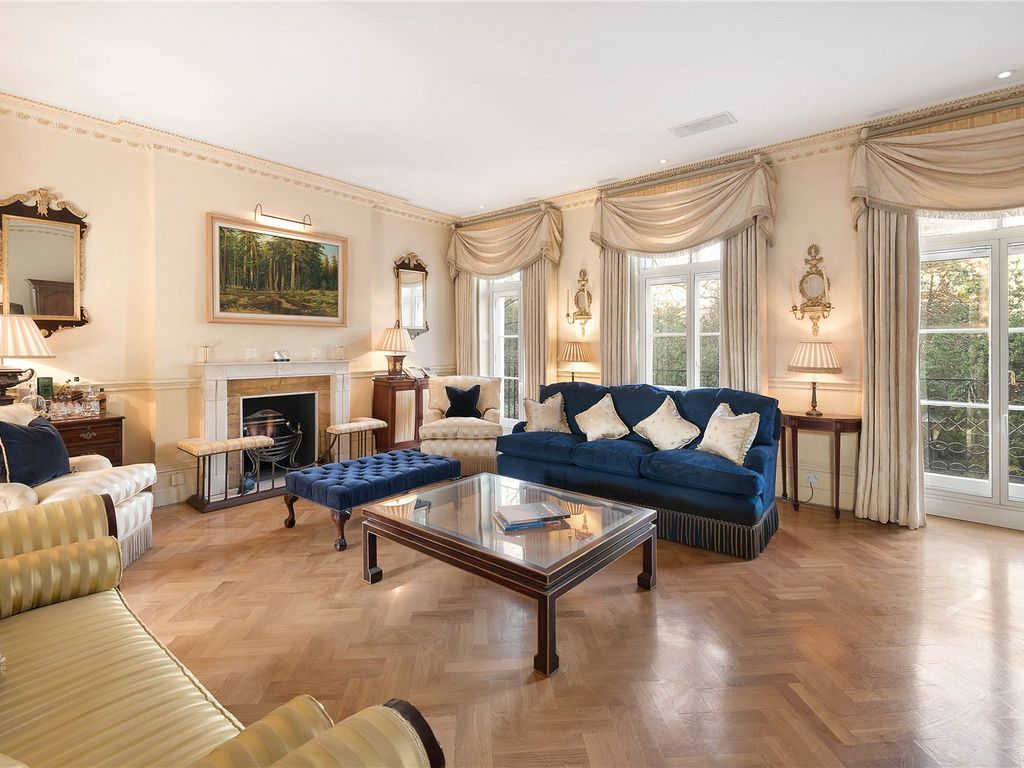 Earls Terrace, London W8