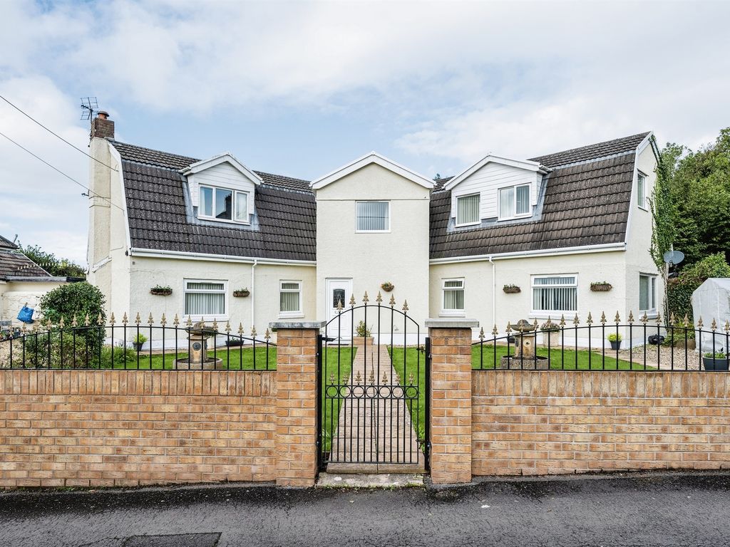 4 bed detached house for sale in The Lane, St. Nicholas, Cardiff CF5, £