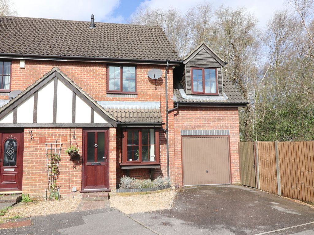 3 bed end terrace house for sale in Goodlands Vale, Hedge End SO30, £