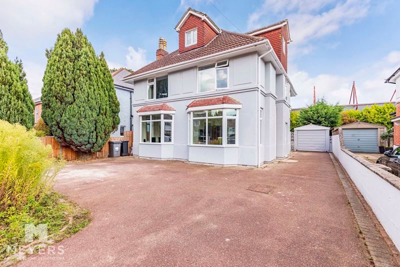 Thistlebarrow Road, Bournemouth BH7