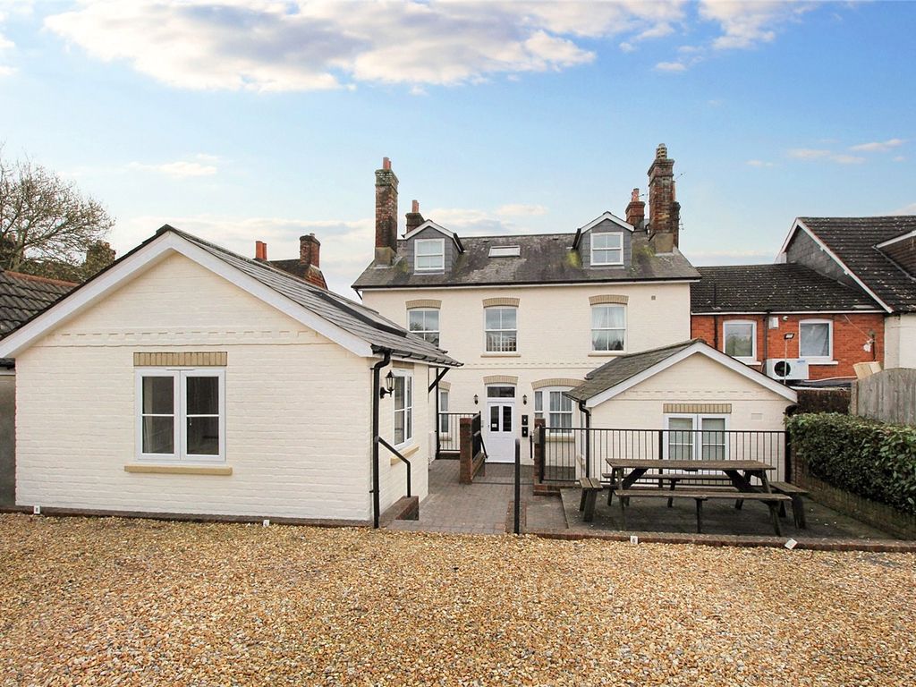 1 bed flat to rent in Normandy Street, Alton, Hampshire GU34, £850 pcm