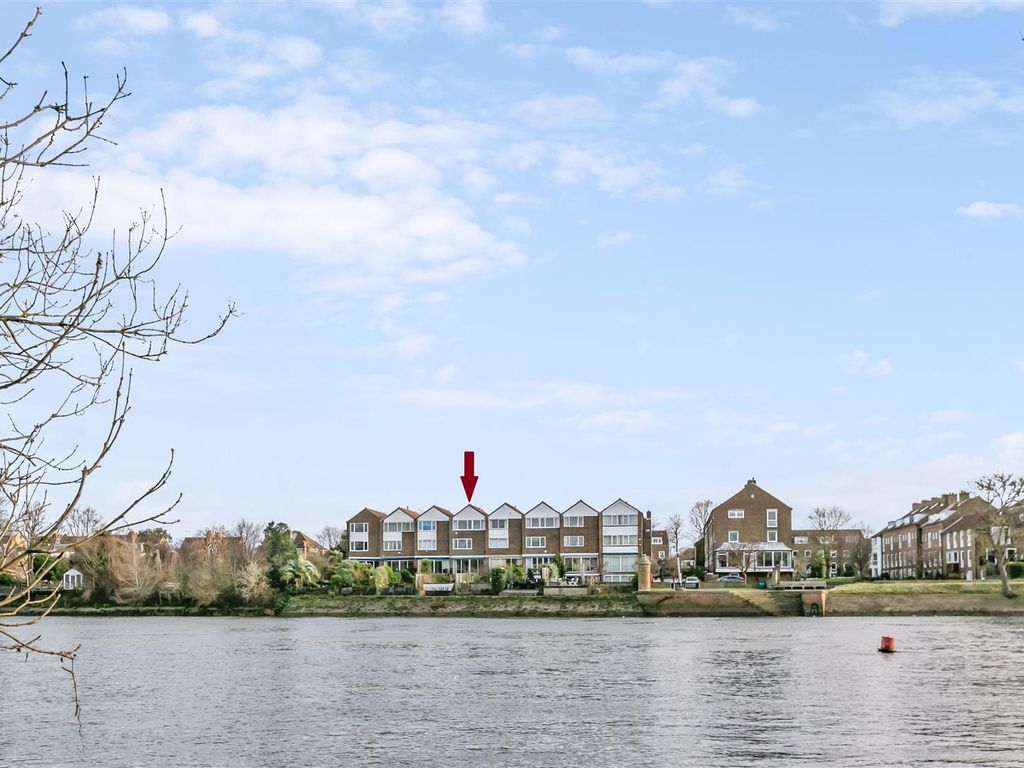 4 bed terraced house for sale in Chiswick Staithe, Hartington Road, London W4, £1,650,000 Zoopla