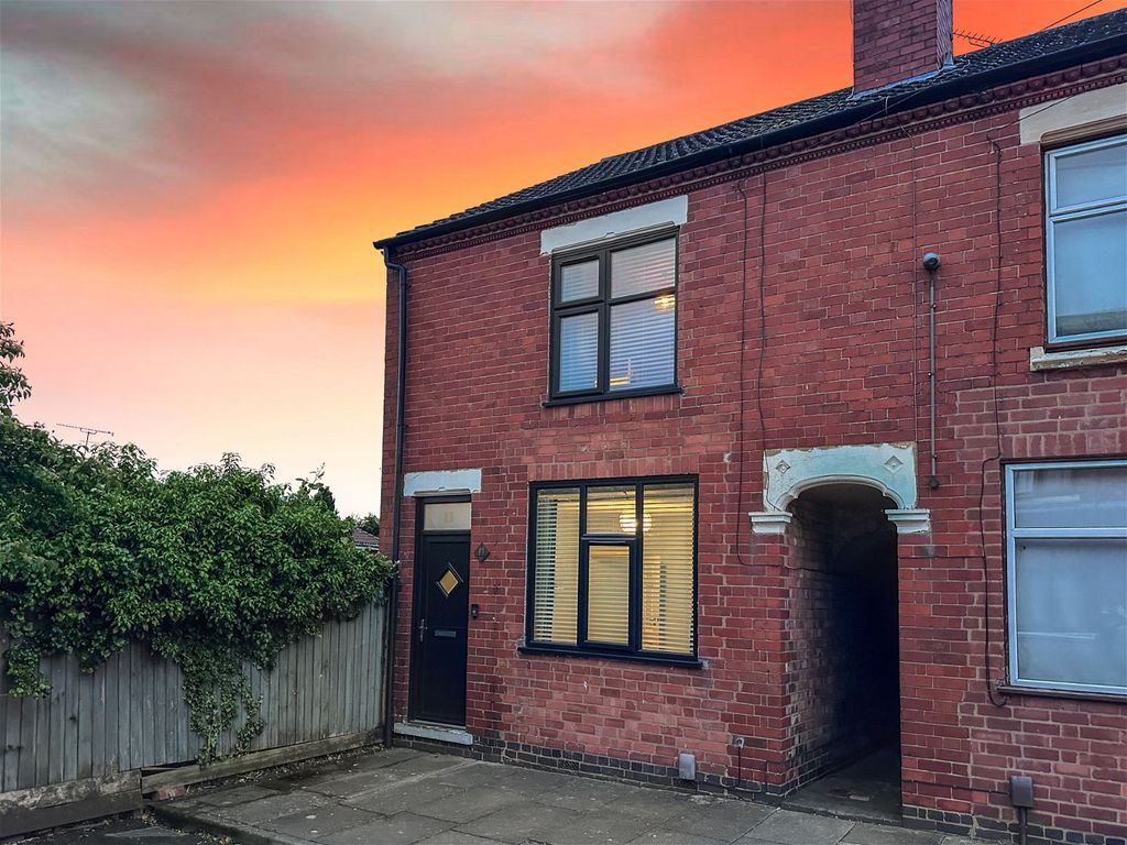 3 bed end terrace house for sale in Earl Street, Bedworth CV12, £