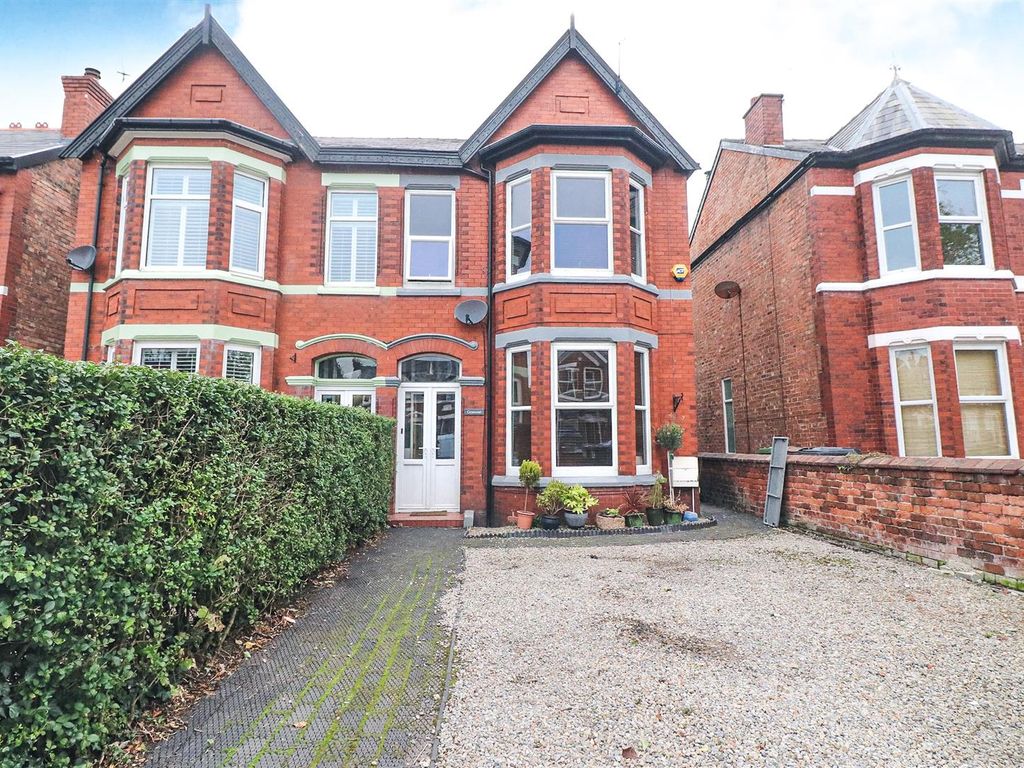 3 bed semidetached house for sale in Cedar Street, Southport PR8, £