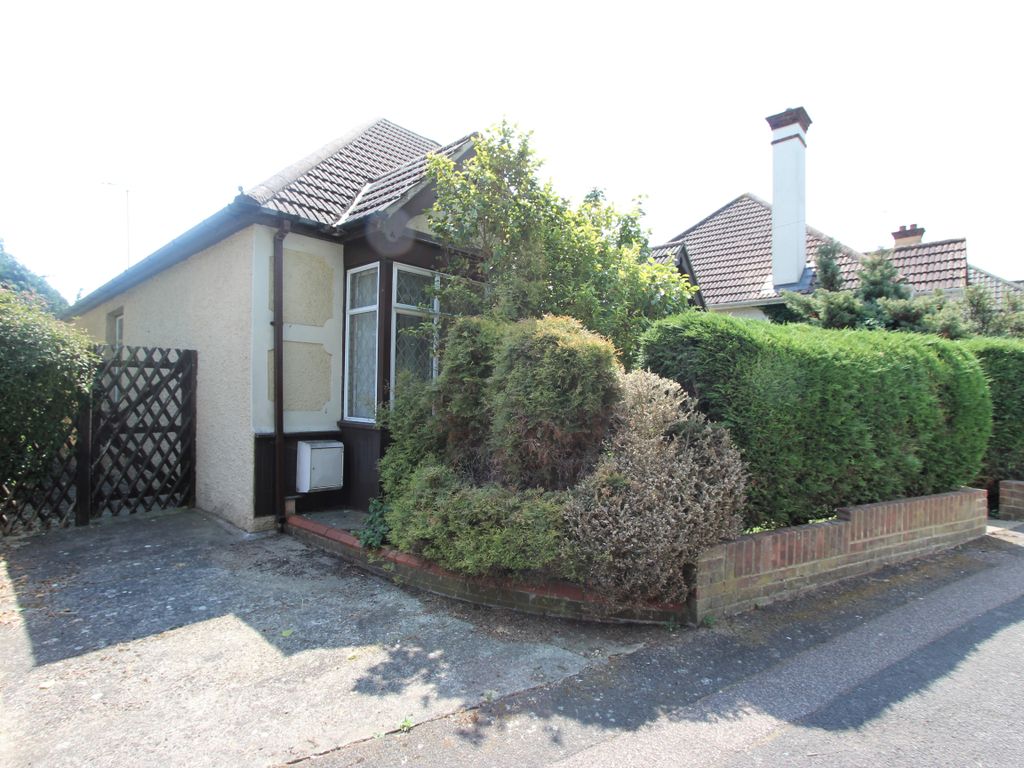 2 bed detached bungalow for sale in Holmside, Gillingham, Kent ME7 Zoopla