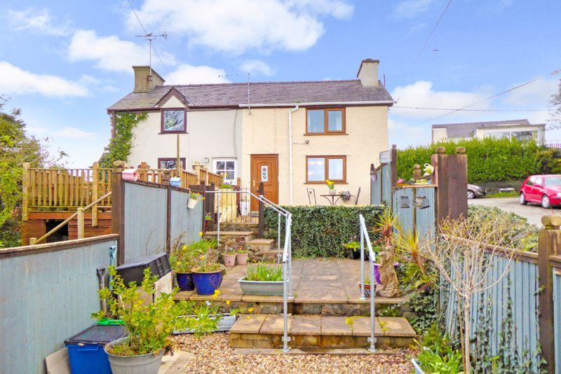 2 bed semidetached house for sale in Tan Y Maes, Y Felinheli LL56 Zoopla