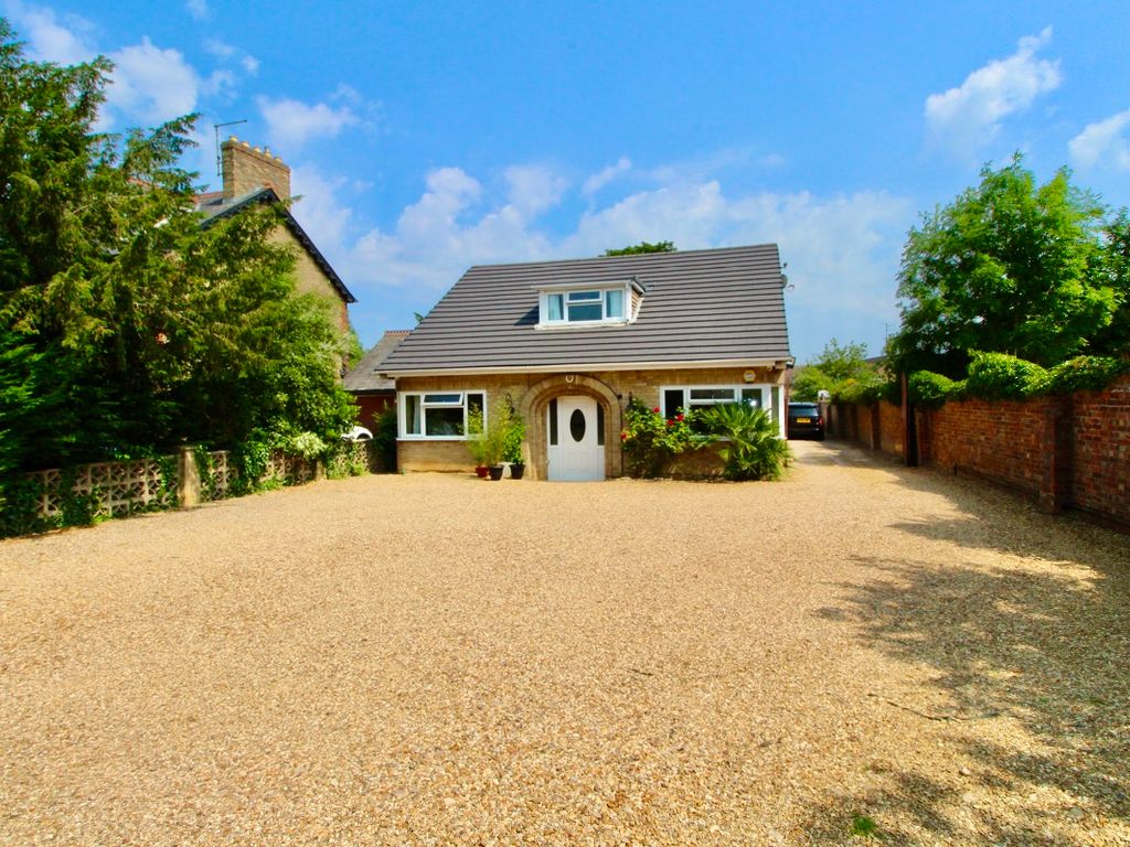 4 bed property for sale in London Road, Fletton, Peterborough PE2 Zoopla
