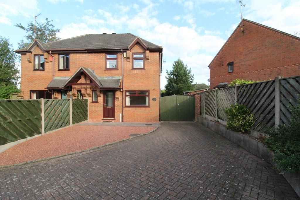 3 bed semidetached house to rent in Farm Lea, Hilderstone, Stone