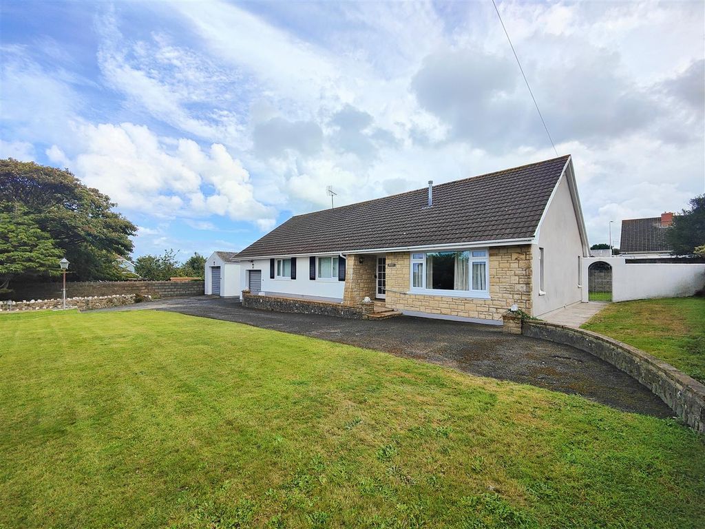 2 bed detached bungalow for sale in Penaur, High Street, Fishguard SA65