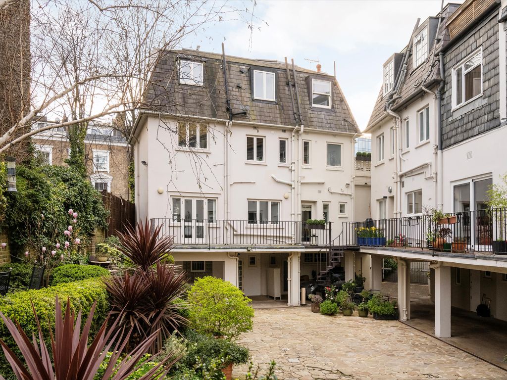5 bed detached house for sale in Warwick Gardens, Kensington, London