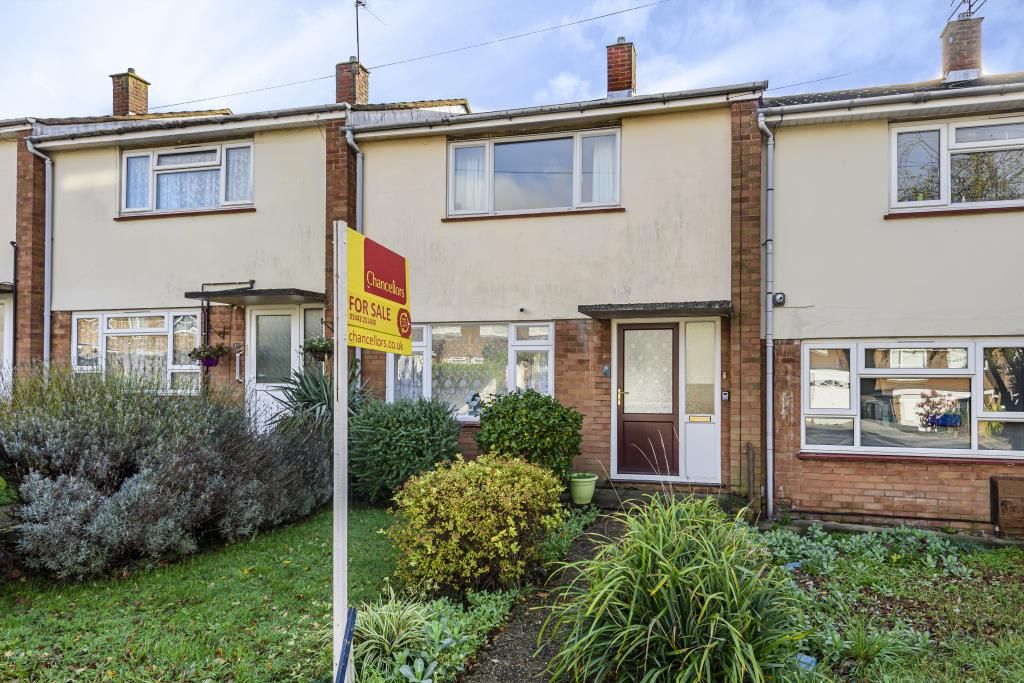 2 bed terraced house for sale in Hemel Hempstead, Hertfordshire HP3