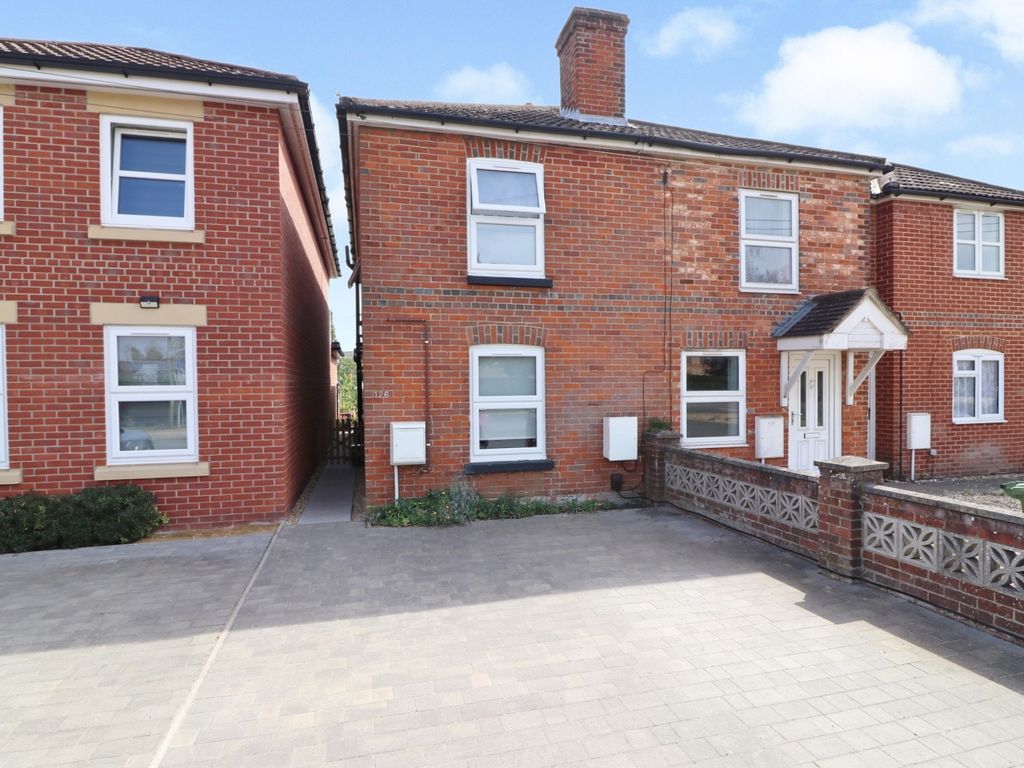3 bed end terrace house for sale in Lower Northam Road, Hedge End