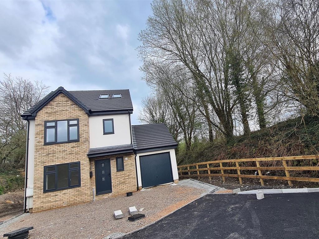 New home, 4 bed detached house for sale in Woodland Grove, Machen