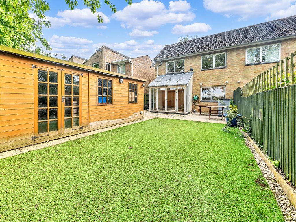 2 bed end terrace house for sale in Grove Gardens, Fordham CB7, £