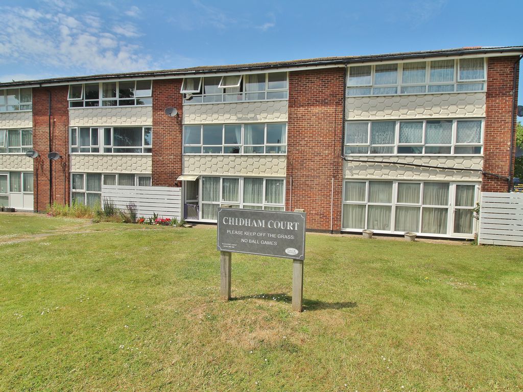 1 bed flat for sale in Chidham Walk, Havant PO9 Zoopla