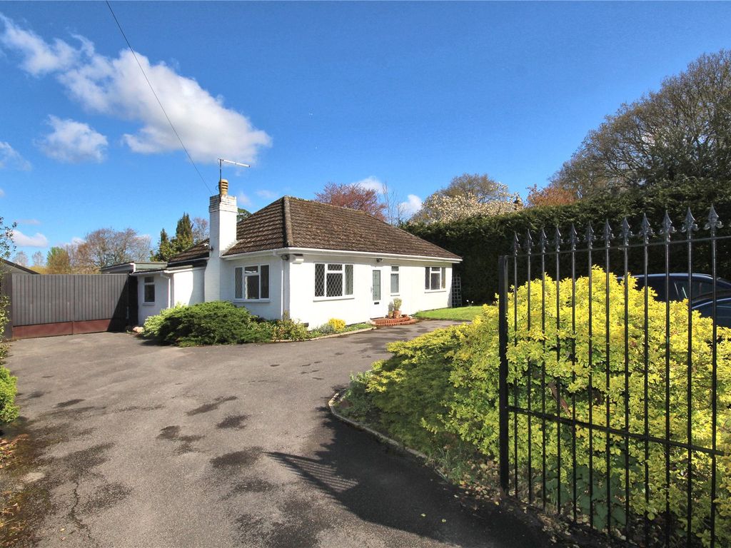3 bed bungalow for sale in Pirbright, Woking, Surrey GU24 Zoopla
