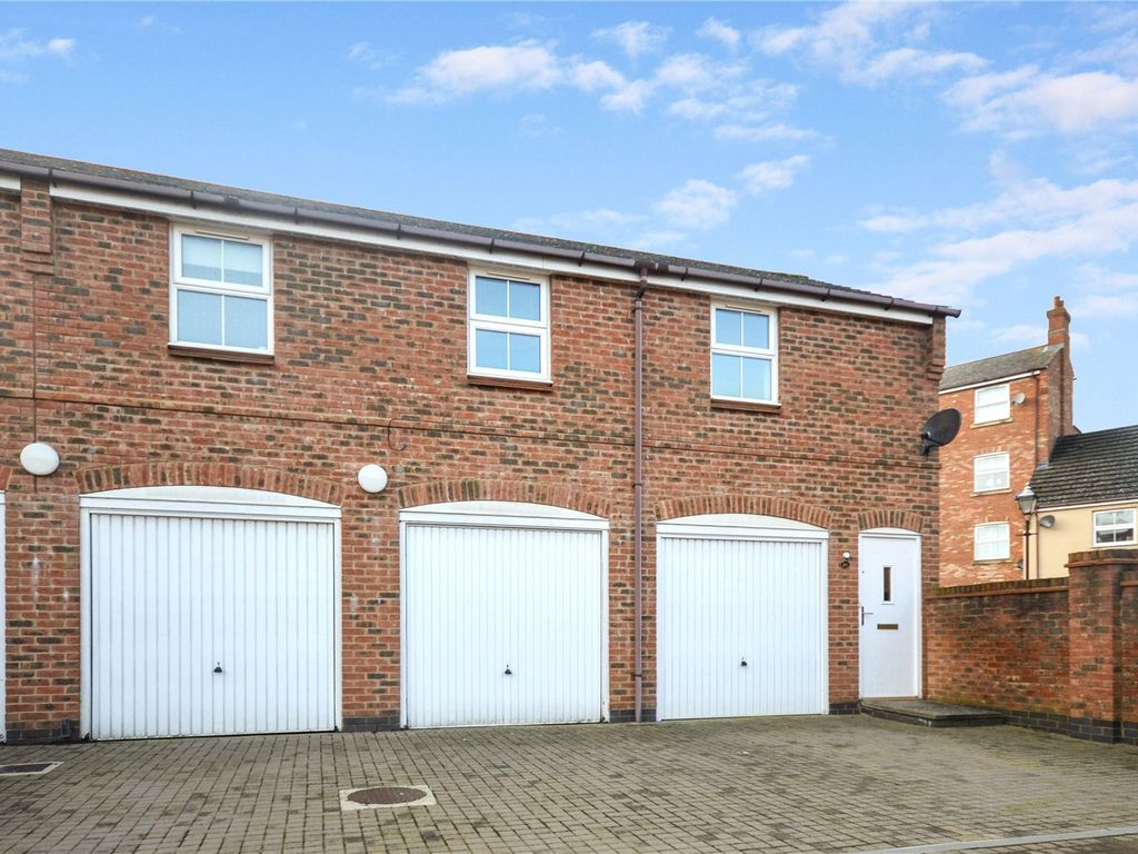 Crowell Mews, Aylesbury, Buckinghamshire HP19  