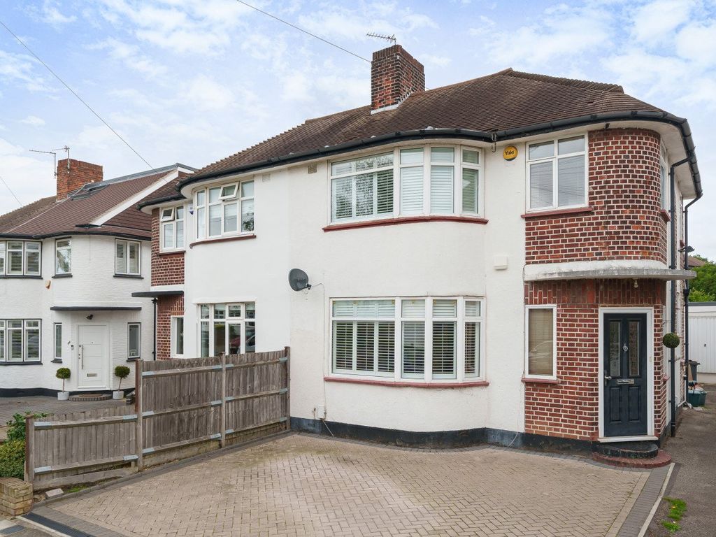 3 bed semidetached house for sale in Beaumont Road, Petts Wood