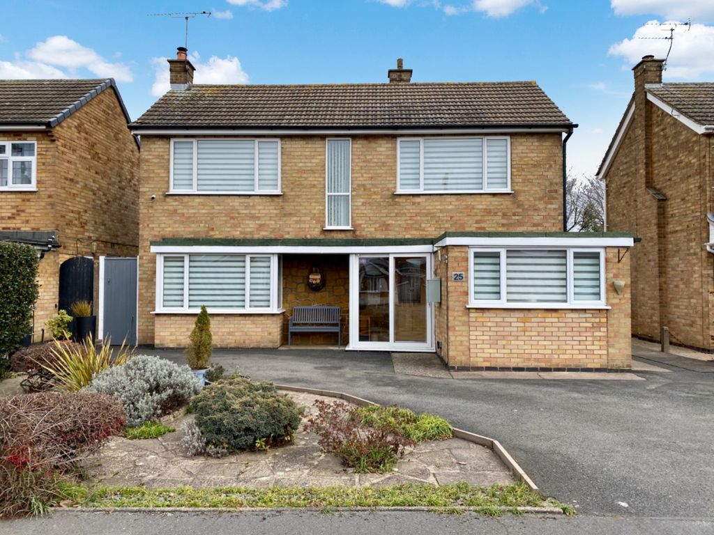 3 bed detached house for sale in Knox Crescent, St Nicolas Park, Nuneaton CV11 Zoopla