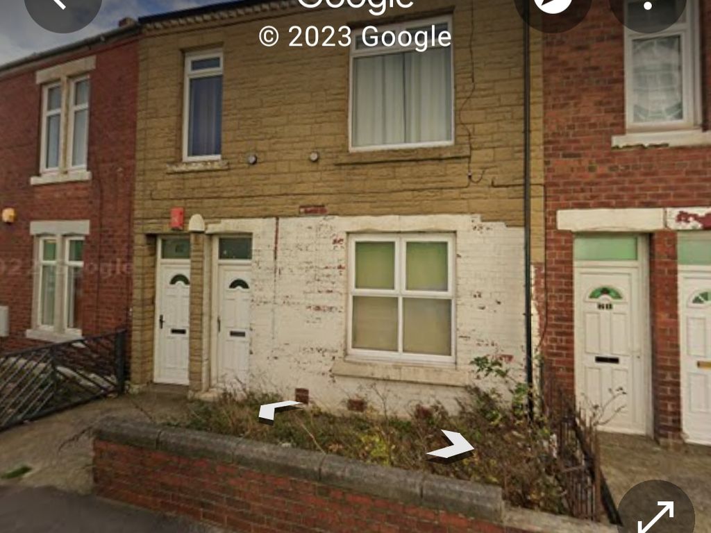2 bed flat to rent in Victoria Road West, Hebburn NE31, £550 pcm Zoopla
