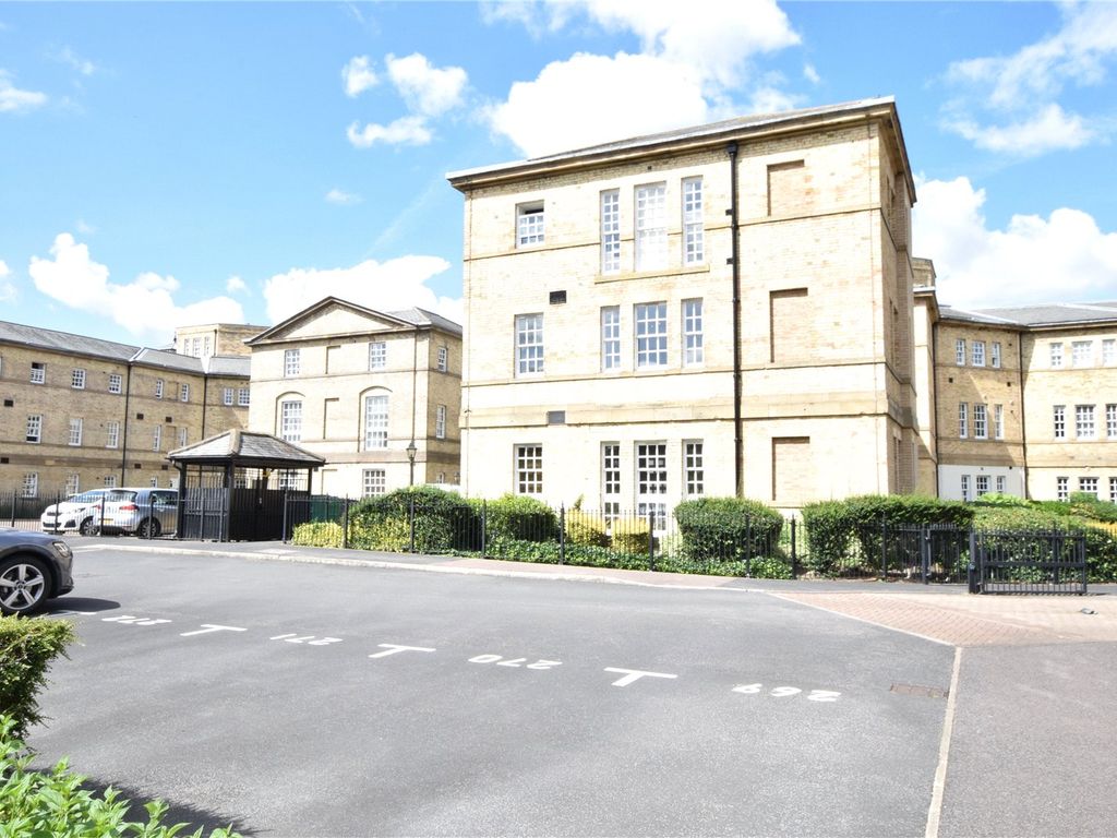 2 bed flat for sale in 78 Parklands Manor, Chaloner Grove, Wakefield