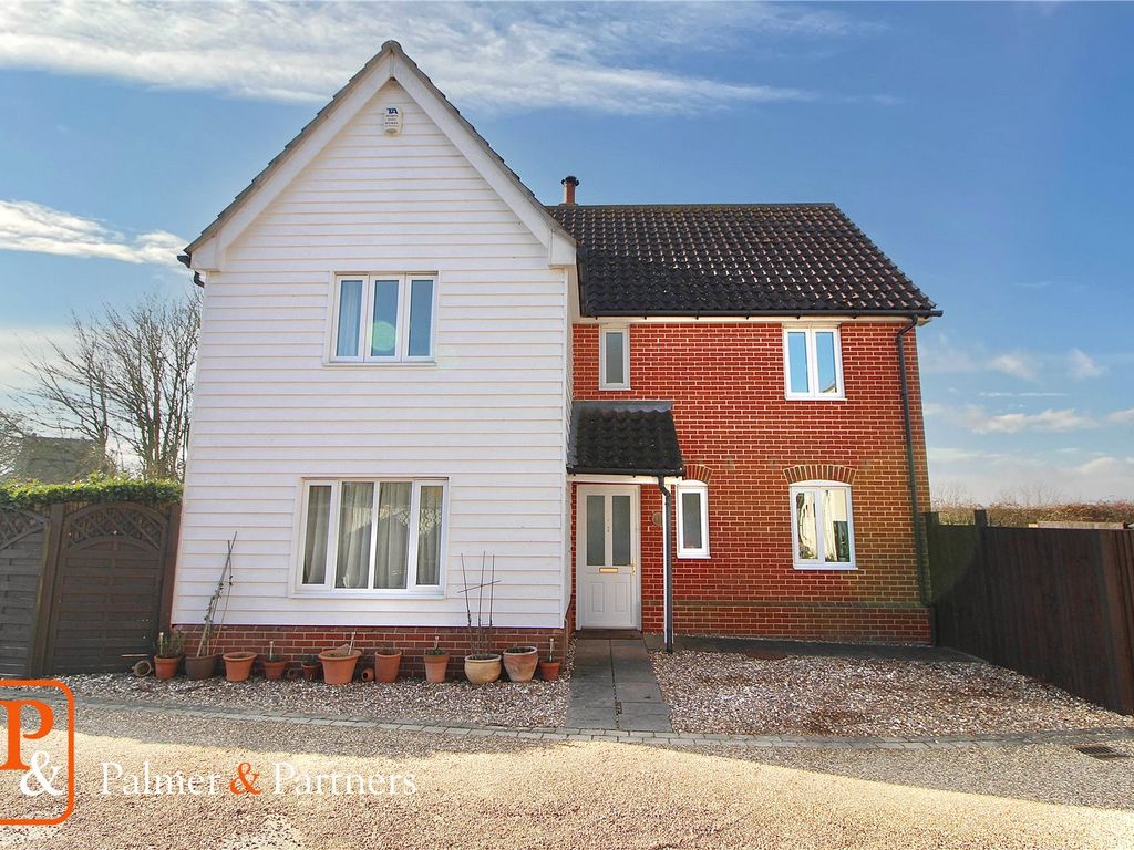 4 bed detached house for sale in The Poplars, Ashbocking, Ipswich