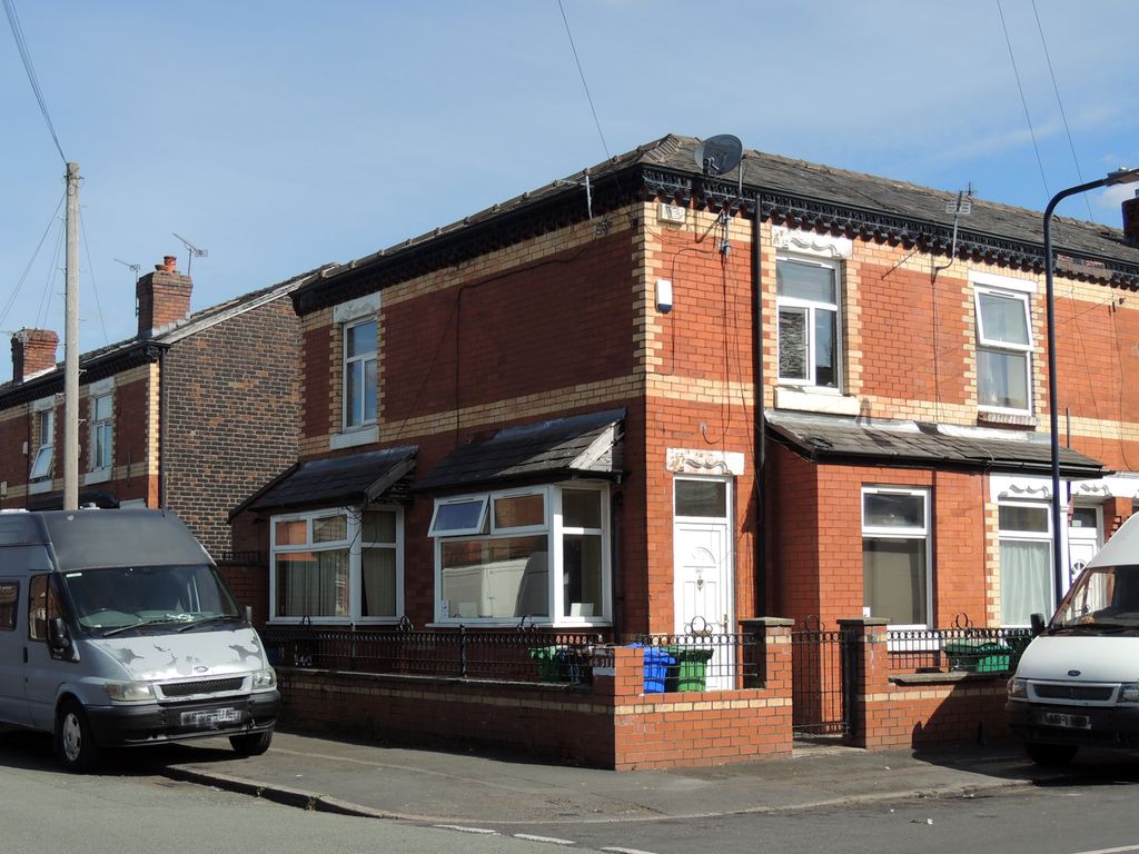 2 bed end terrace house for sale in Buckley Road, Gorton, Manchester