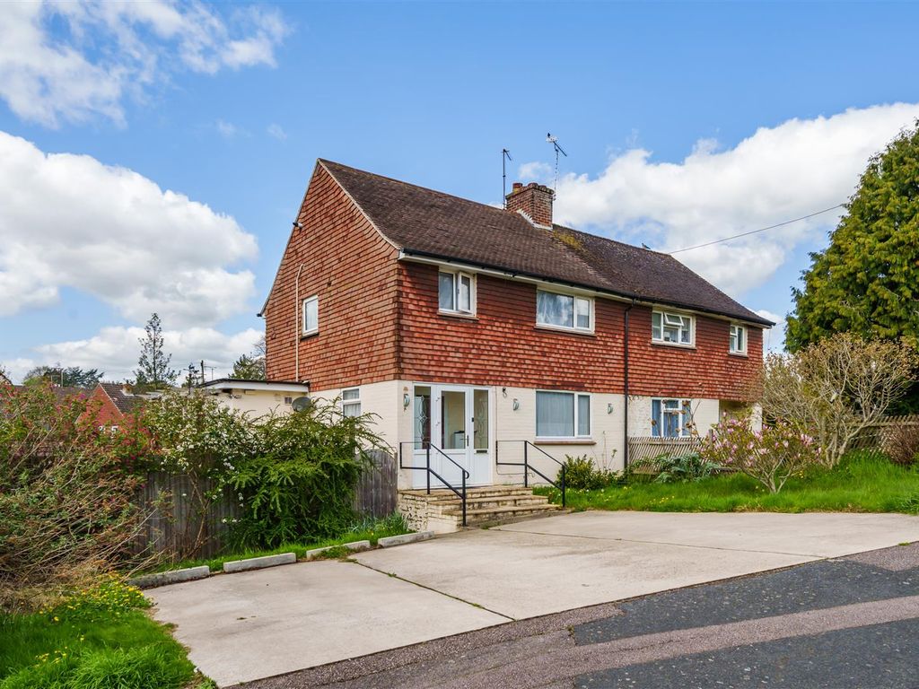 3 bed semidetached house for sale in Cross Keys, Bearsted, Maidstone