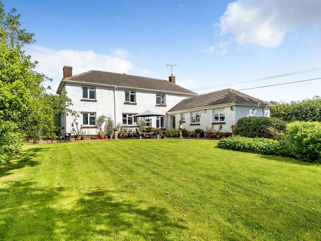 3 bed detached house for sale in Poughill, Crediton EX17, £600,000 Zoopla