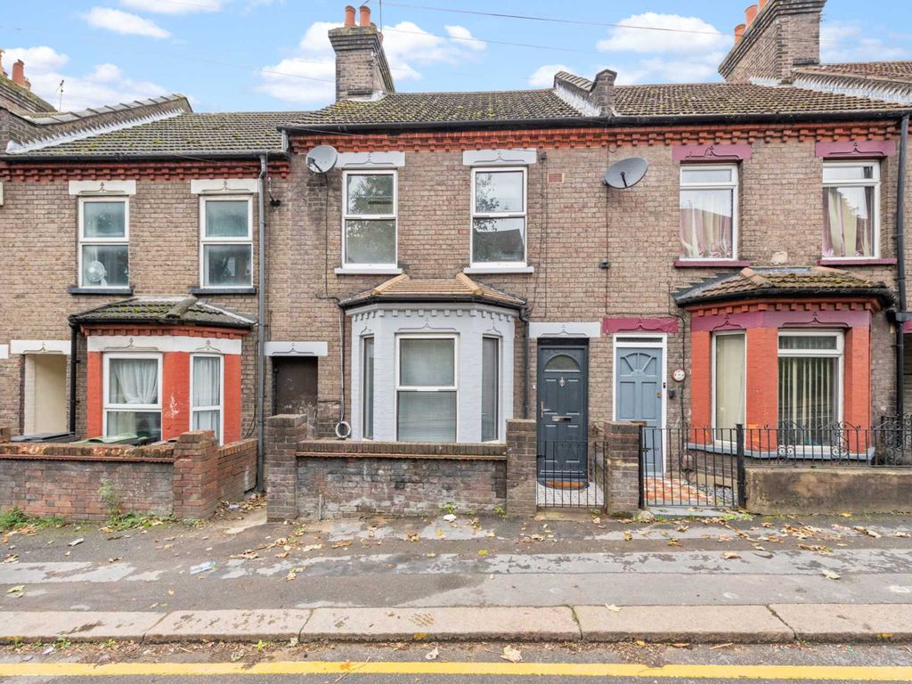 4 bed terraced house to rent in Hitchin Road, Luton LU2 Zoopla