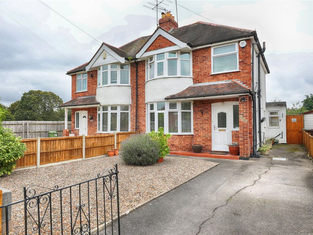3 bed semidetached house for sale in Arle Road, Cheltenham