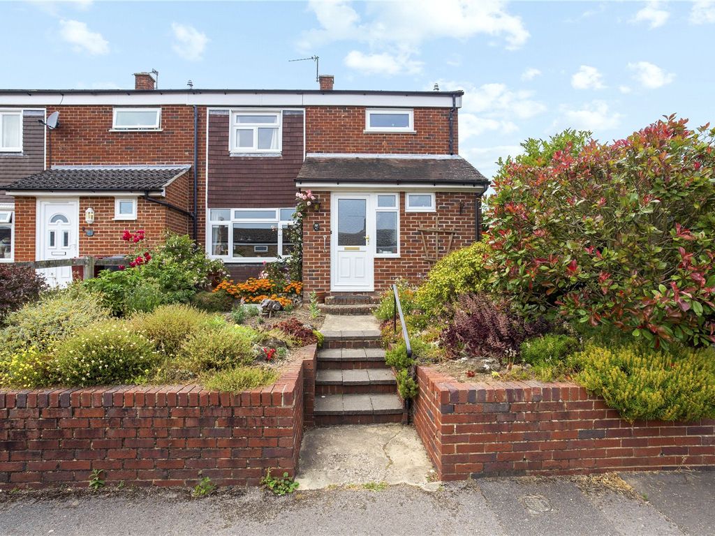 3 bed end terrace house for sale in Valentines Lea, Northchapel