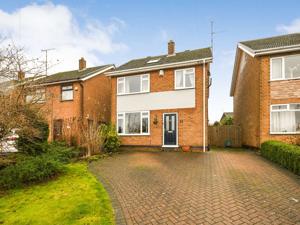 4 bed detached house for sale in Coronation Drive, South Normanton