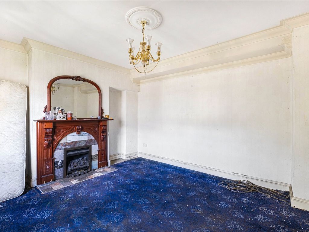 Galsworthy Avenue, London E14  